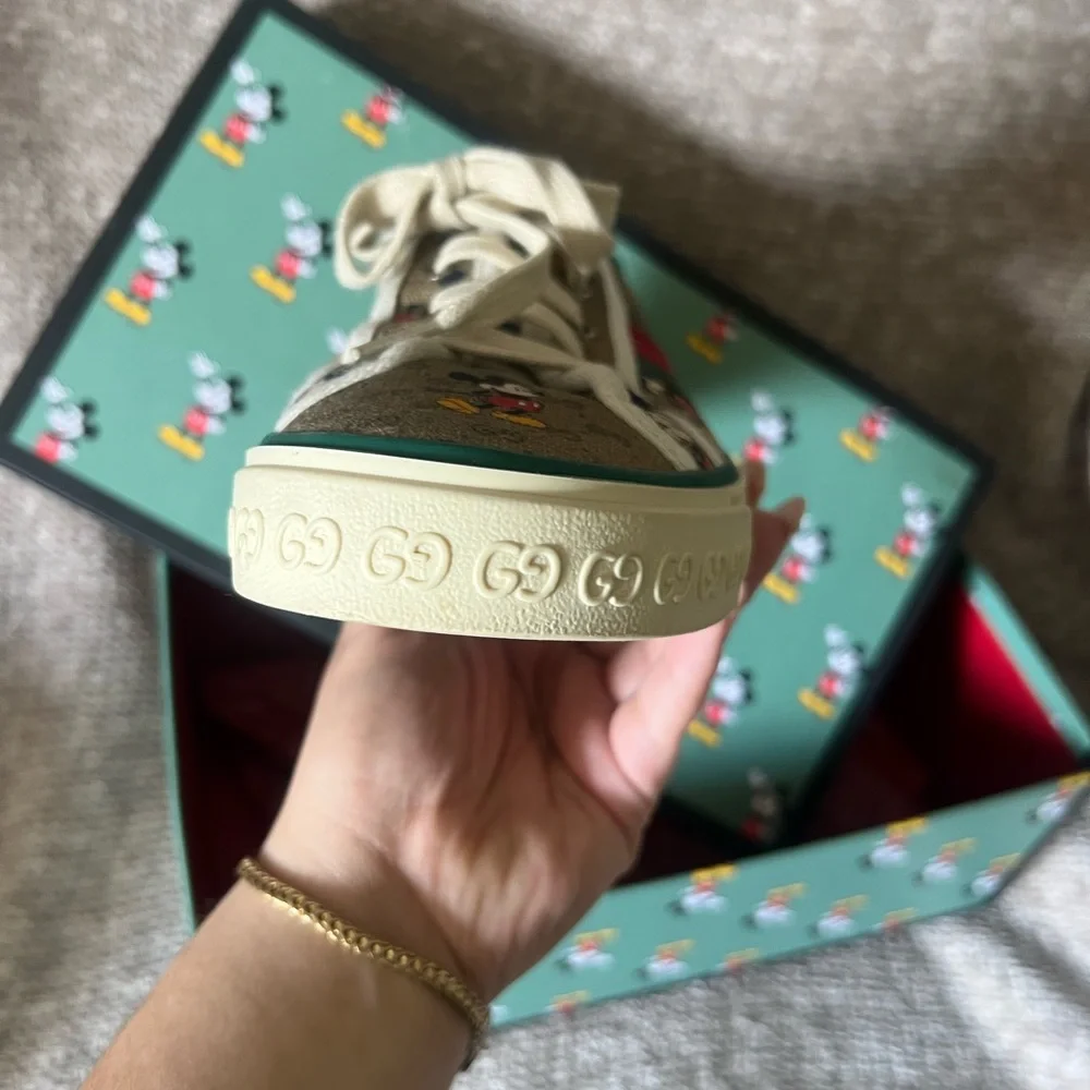 Disney X Gucci Tennis 1977 Mickey Mouse - Picture 3 of 8
